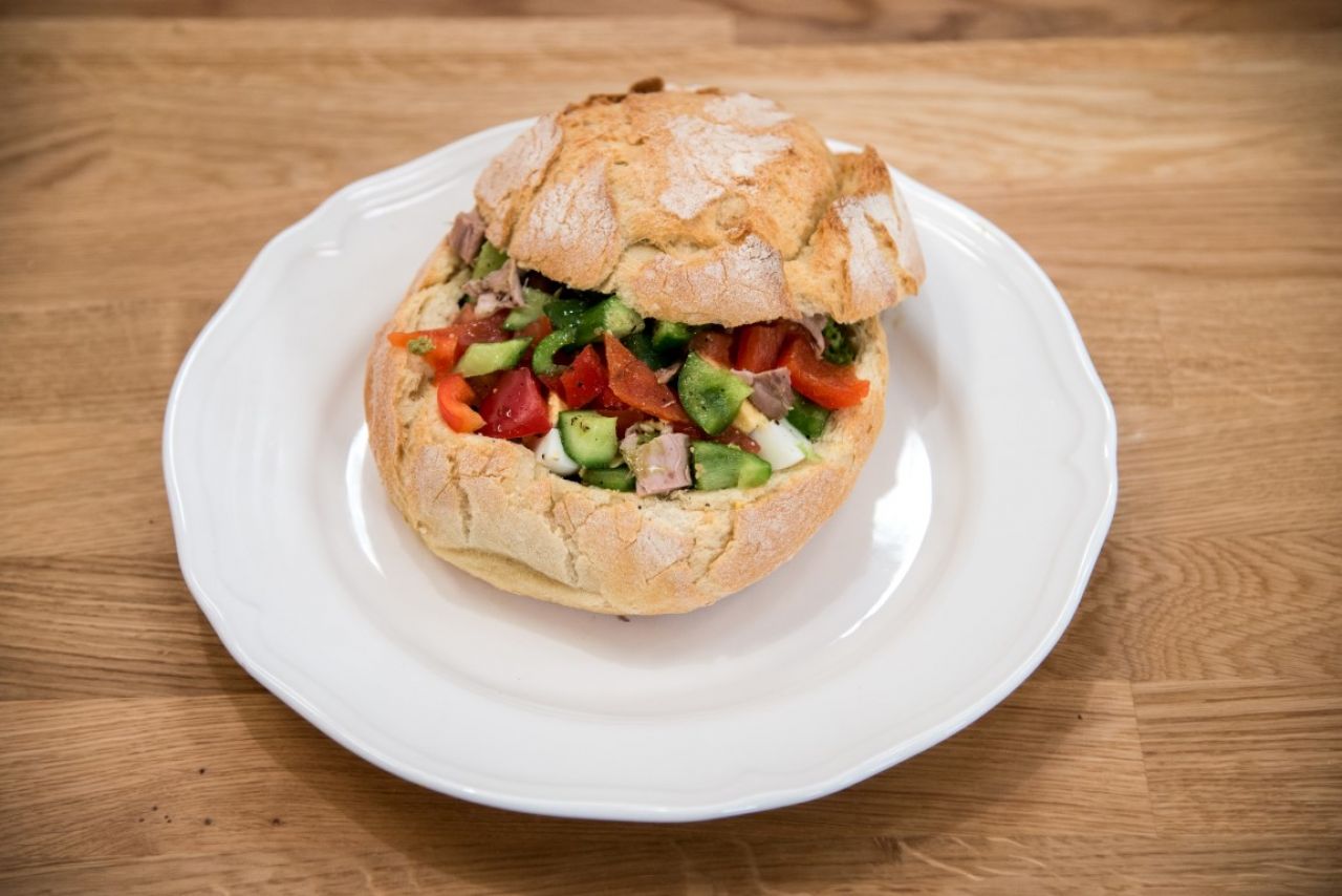 &Sigma;&alpha;&lambda;ά&tau;&alpha; &alpha;&rho;&nu;ά&kappa;&iota; &sigma;&epsilon; &kappa;&alpha;&rho;&beta;έ&lambda;&iota; &psi;&omega;&mu;ί 11/04